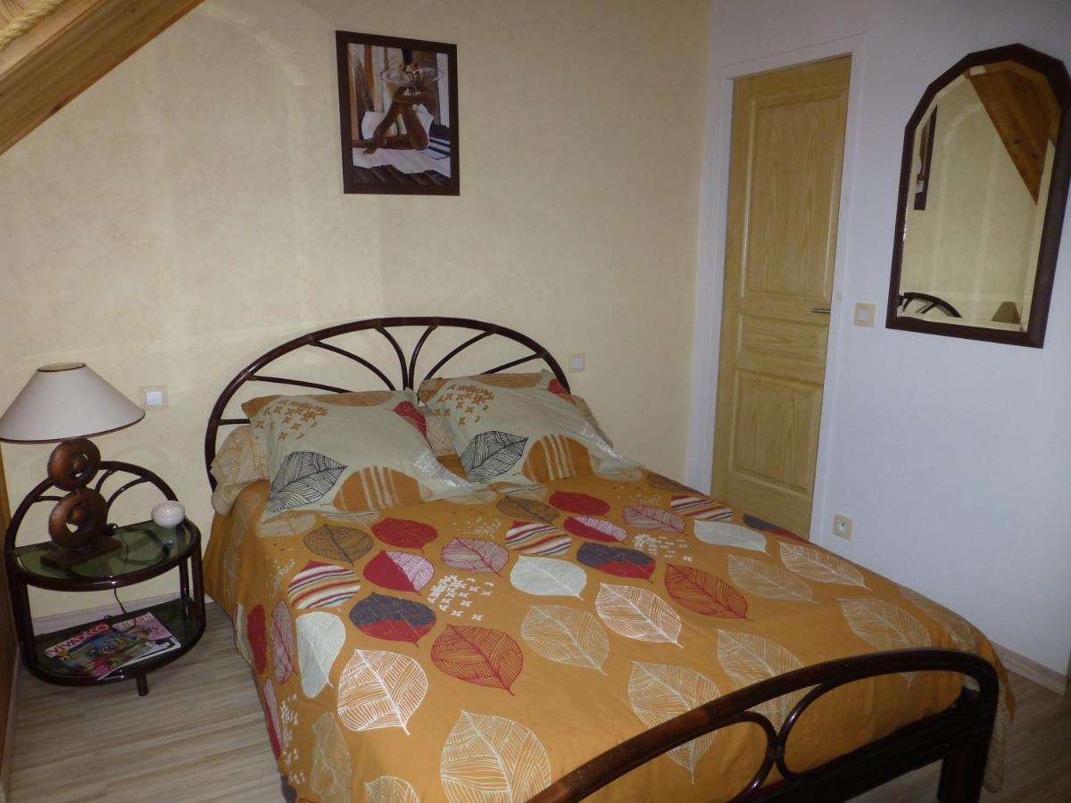 Chambres D'Hote Le Marronnier Champrougier Екстериор снимка